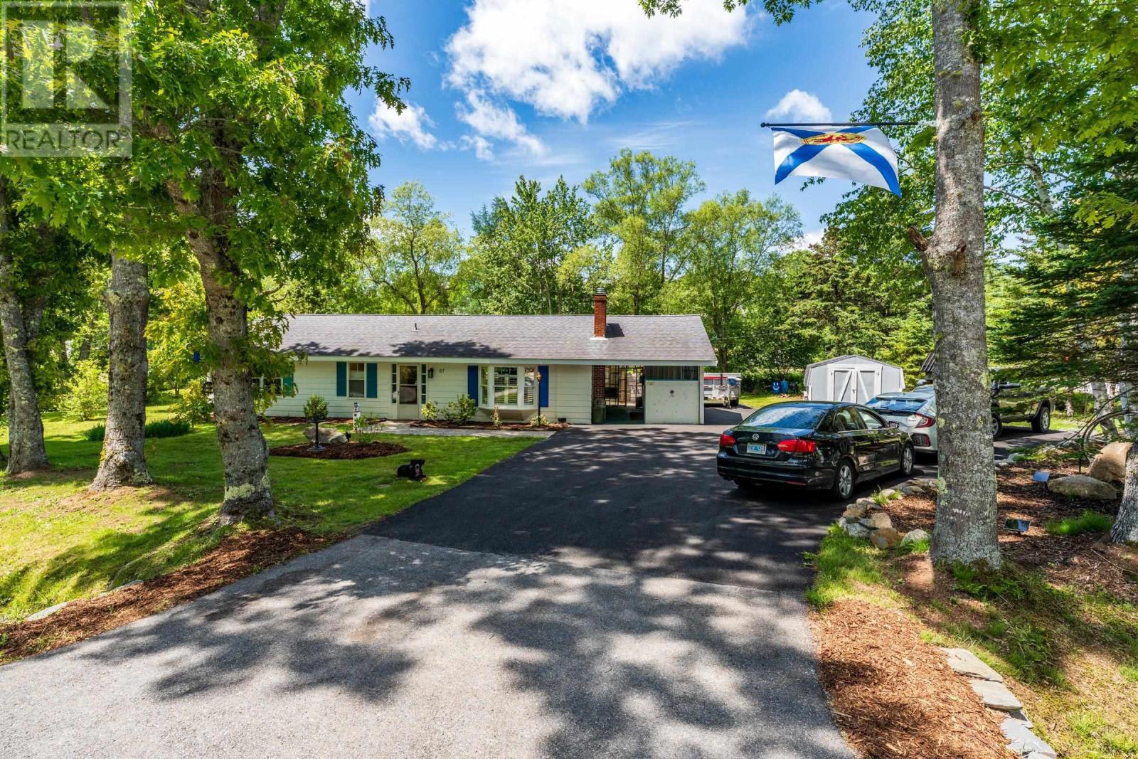 87 Prince Street, Chester, Nova Scotia  B0J 1J0 - Photo 1 - 202616126