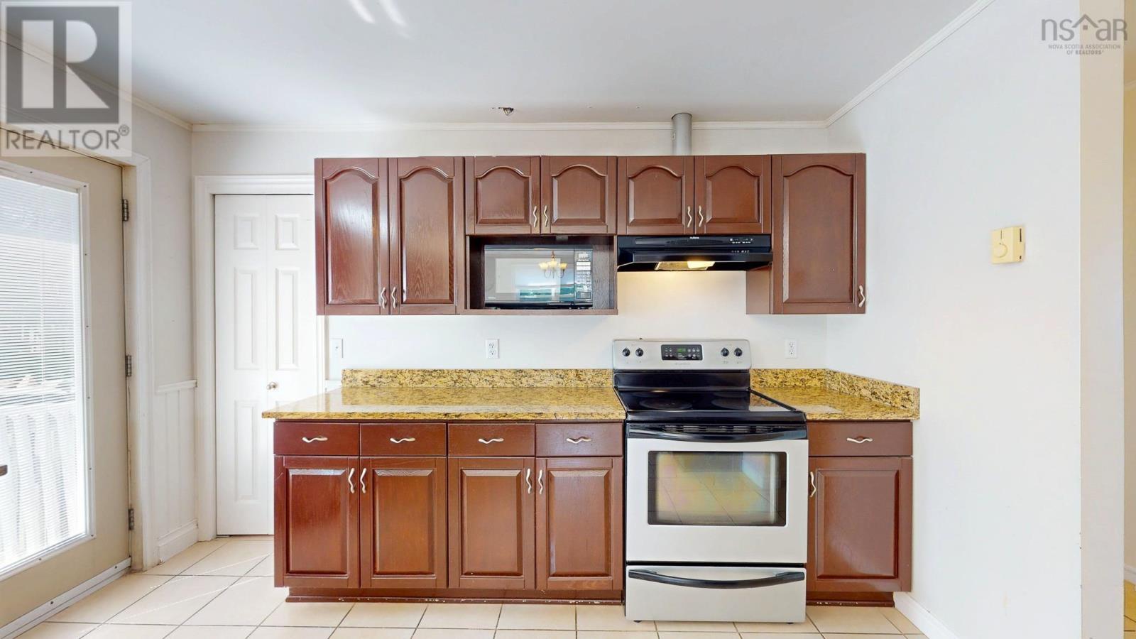 1045 Club Crescent, New Minas, Nova Scotia  B4N 5N7 - Photo 17 - 202617516
