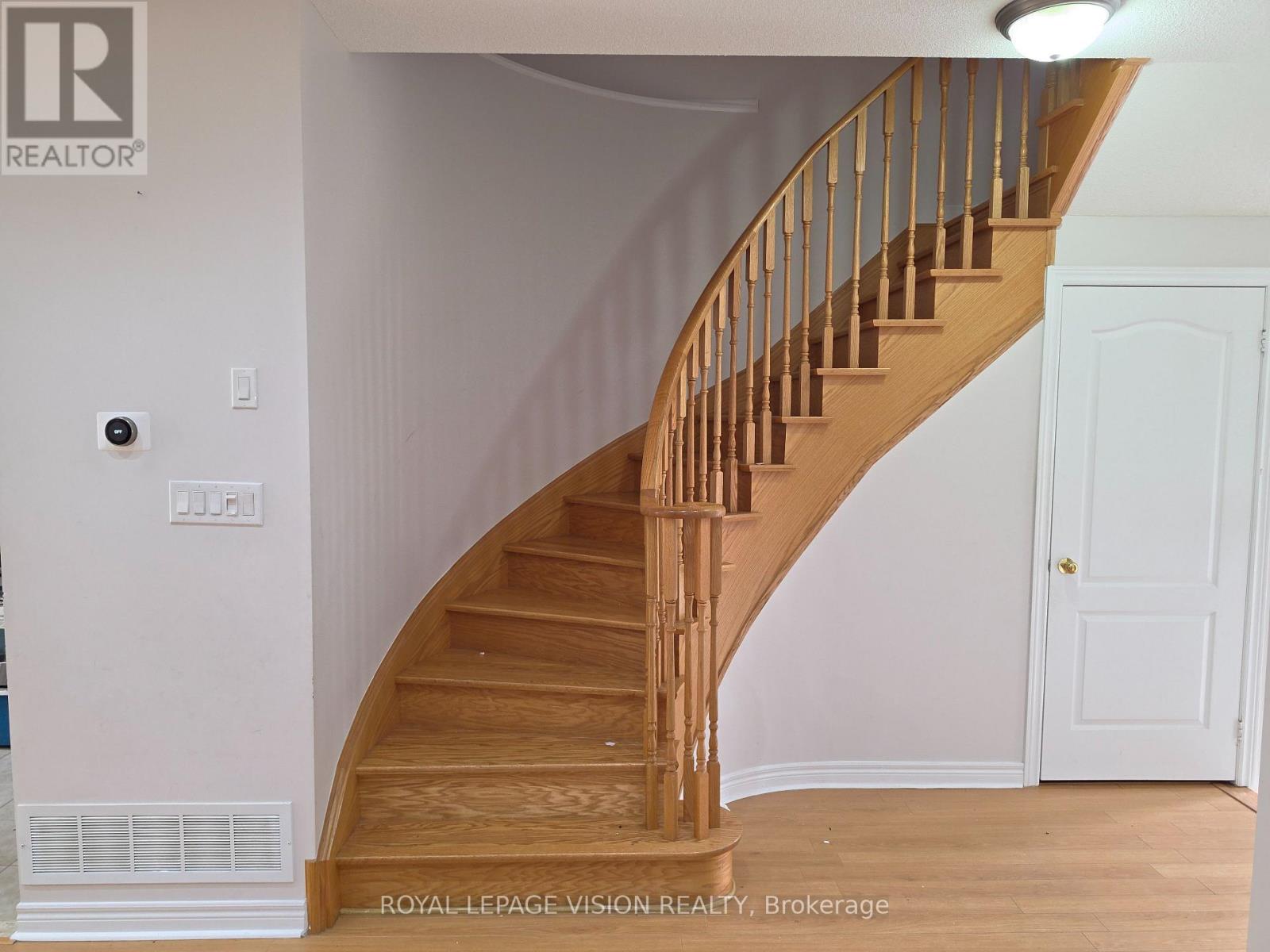 5559 Bonnie Street, Mississauga, Ontario  L5M 0N7 - Photo 26 - W13686444