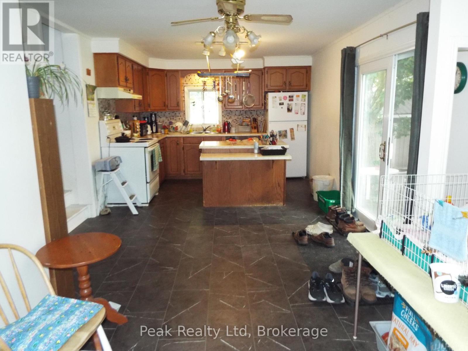 281 Turnberry Street, Huron East, Ontario  N0G 1H0 - Photo 3 - X13669462