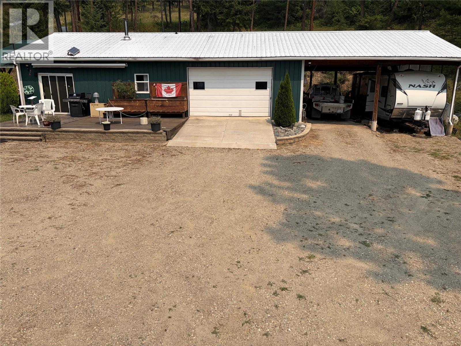7465 Broadwater Road, Castlegar, British Columbia V1N 4V8 - Photo 3 - 10396818