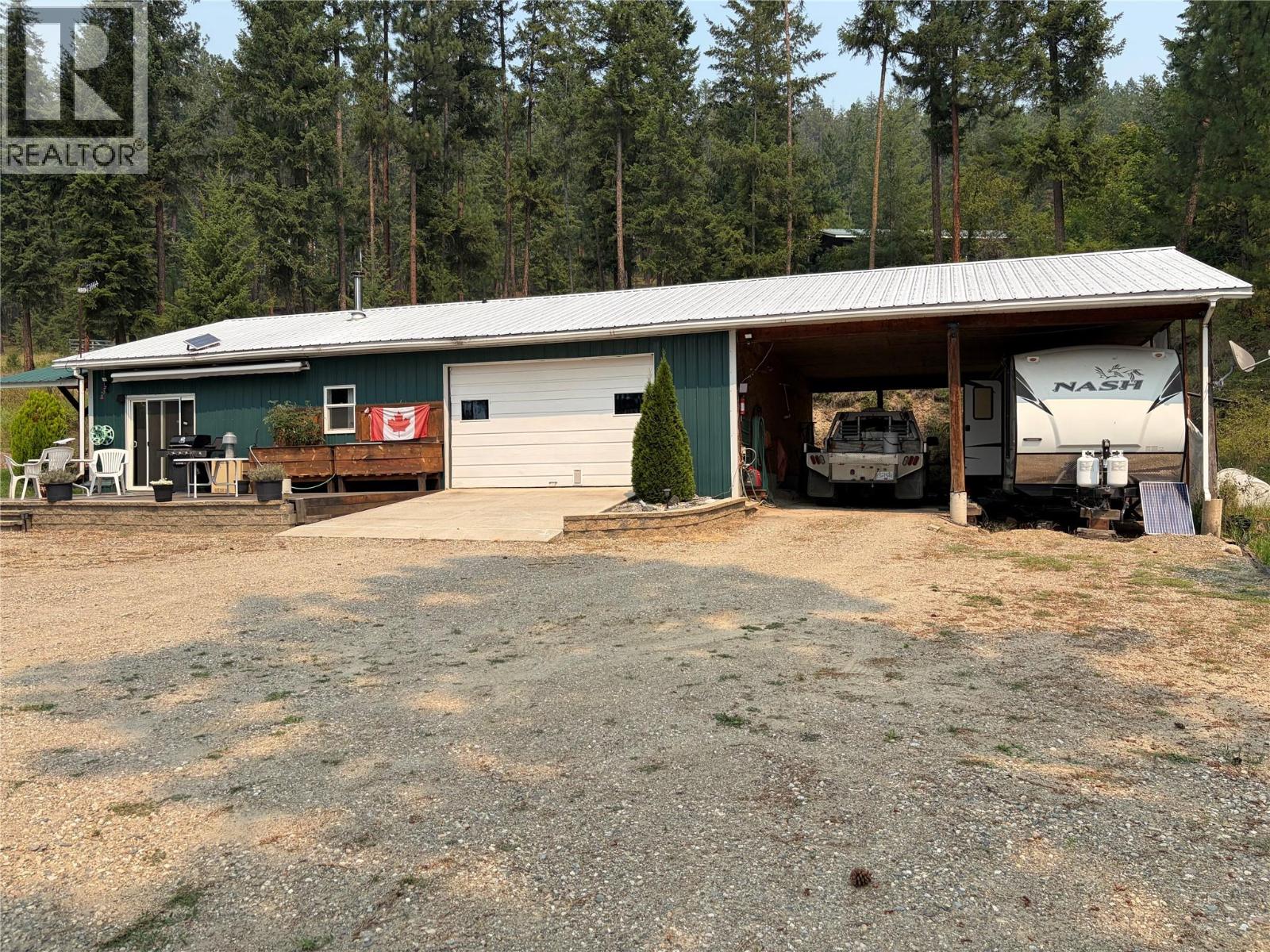 7465 Broadwater Road, Castlegar, British Columbia V1N 4V8 - Photo 4 - 10396818