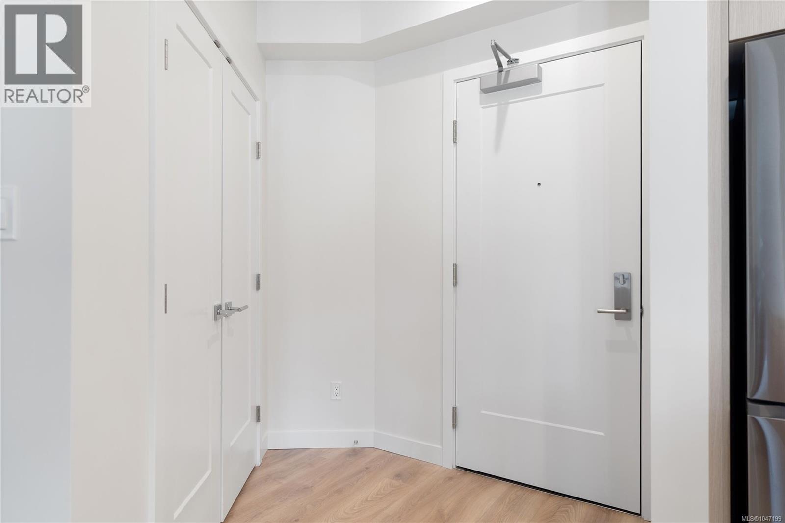 201 2000 West Park Lane, View Royal, British Columbia  V9B 3R7 - Photo 7 - 1047199