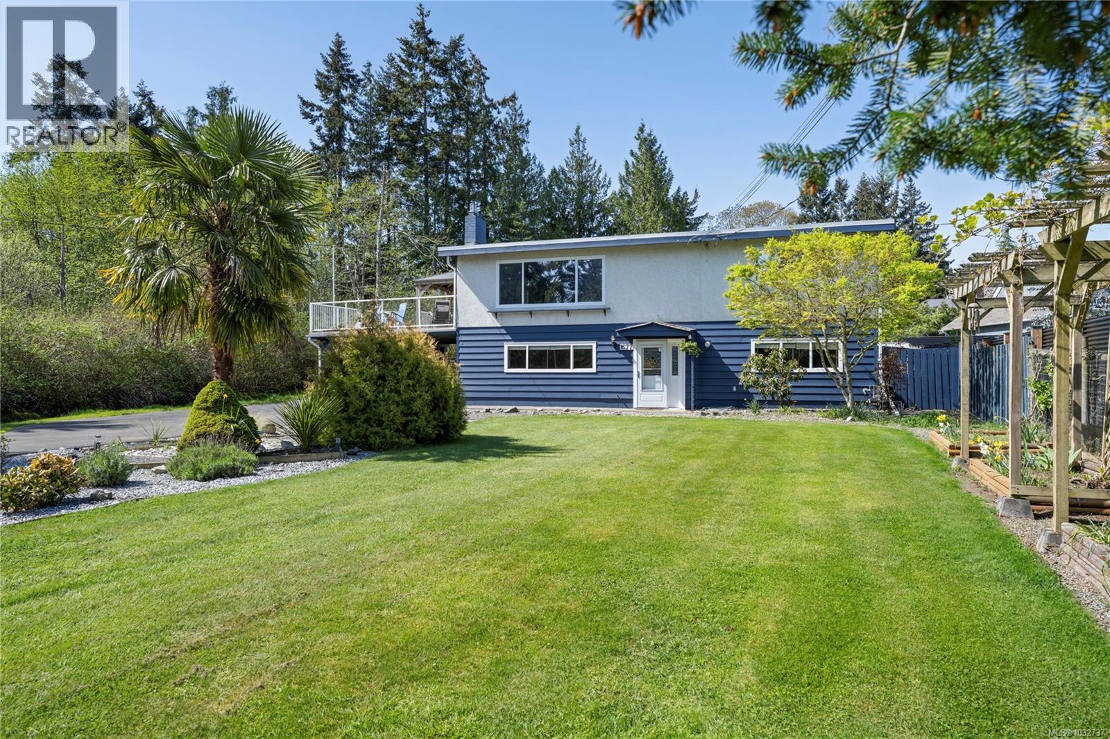 1677 Acacia Rd, Nanoose Bay, British Columbia  V9P 9C6 - Photo 2 - 1032737