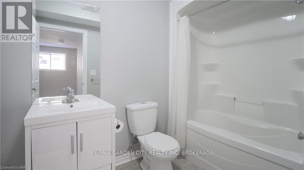 Lower - 113 Thorold Road, Welland, Ontario  L3C 3V1 - Photo 13 - X13687114