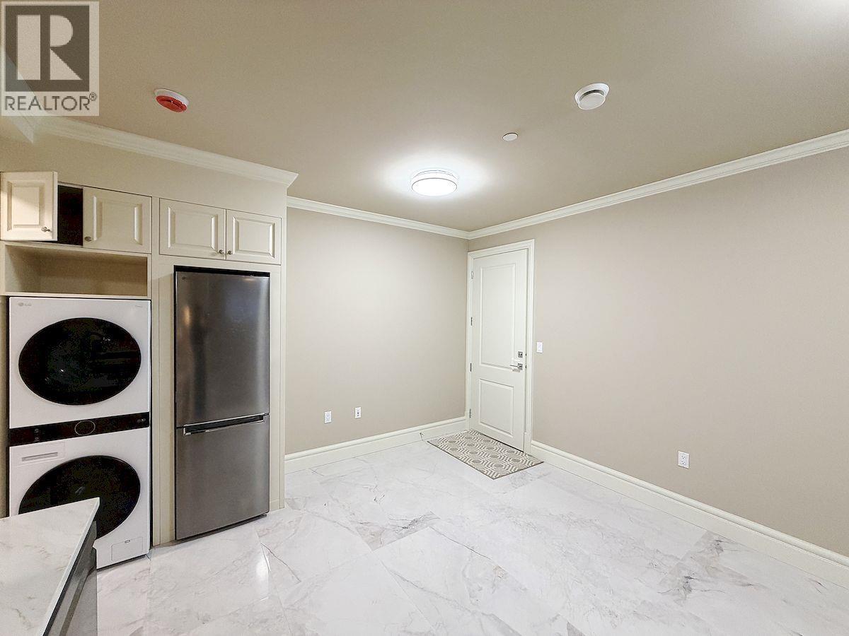 2 38xx W   36TH AVENUE, Vancouver, British Columbia
