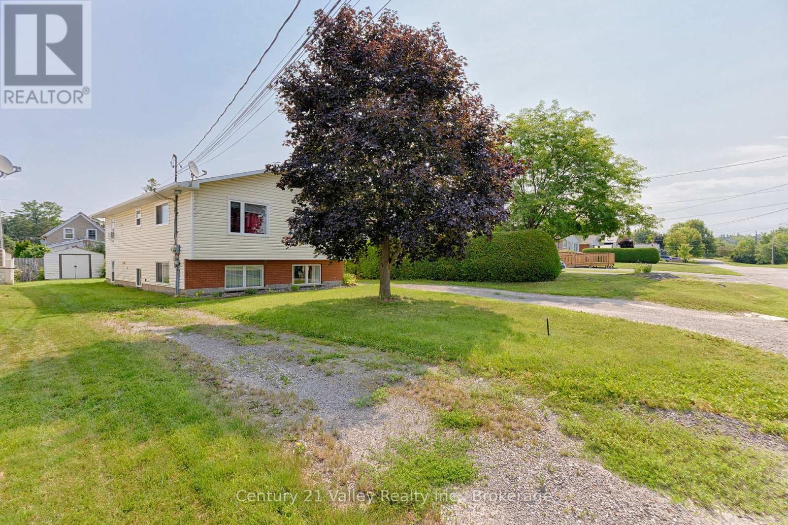 689 Fourth Street, Renfrew, Ontario  K7V 1H2 - Photo 27 - X13589148