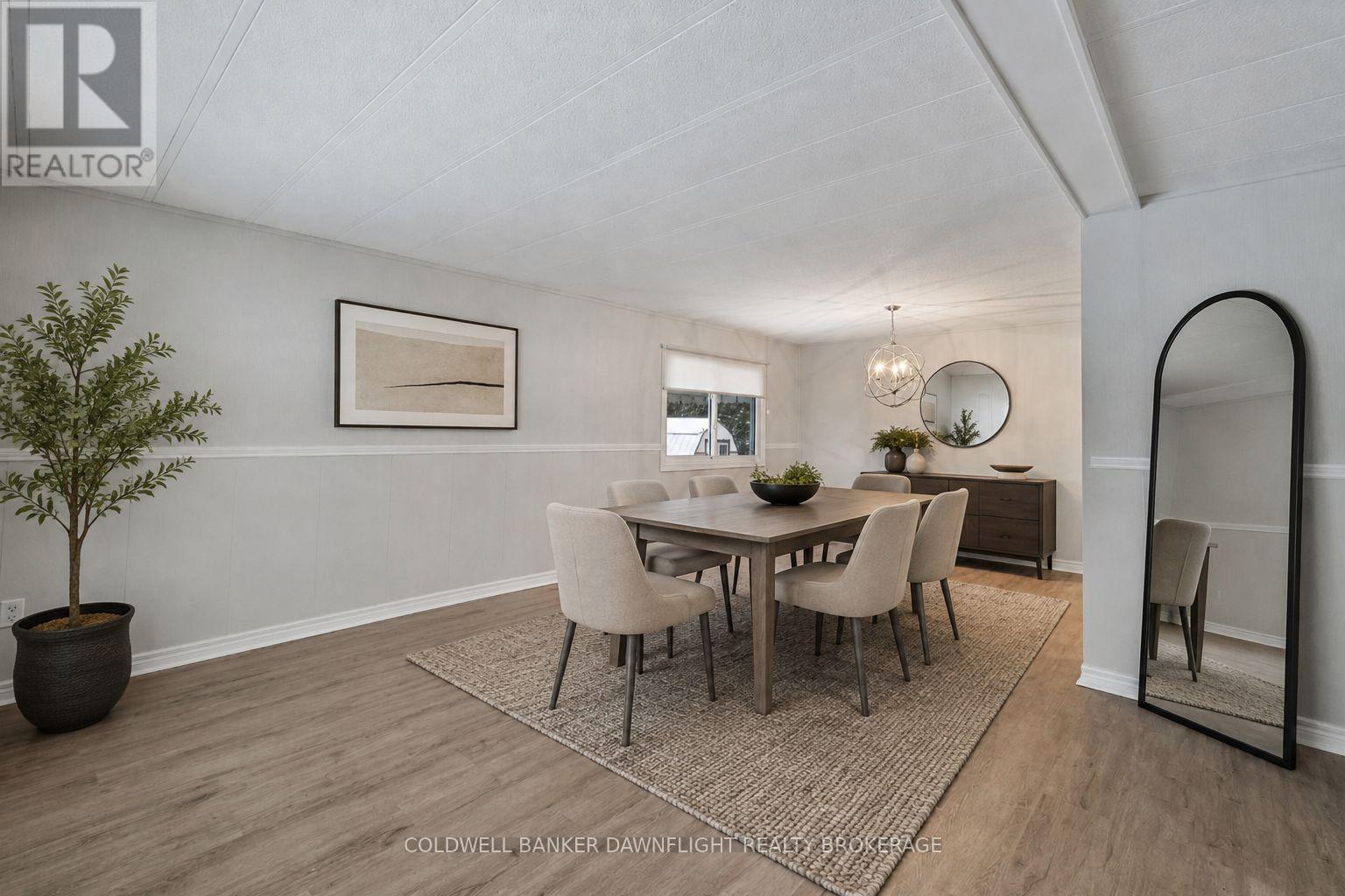 12 Redford Drive, South Huron, Ontario  N0M 1S3 - Photo 5 - X13096658