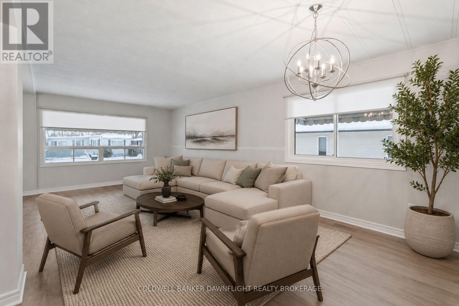 12 Redford Drive, South Huron, Ontario  N0M 1S3 - Photo 7 - X13096658