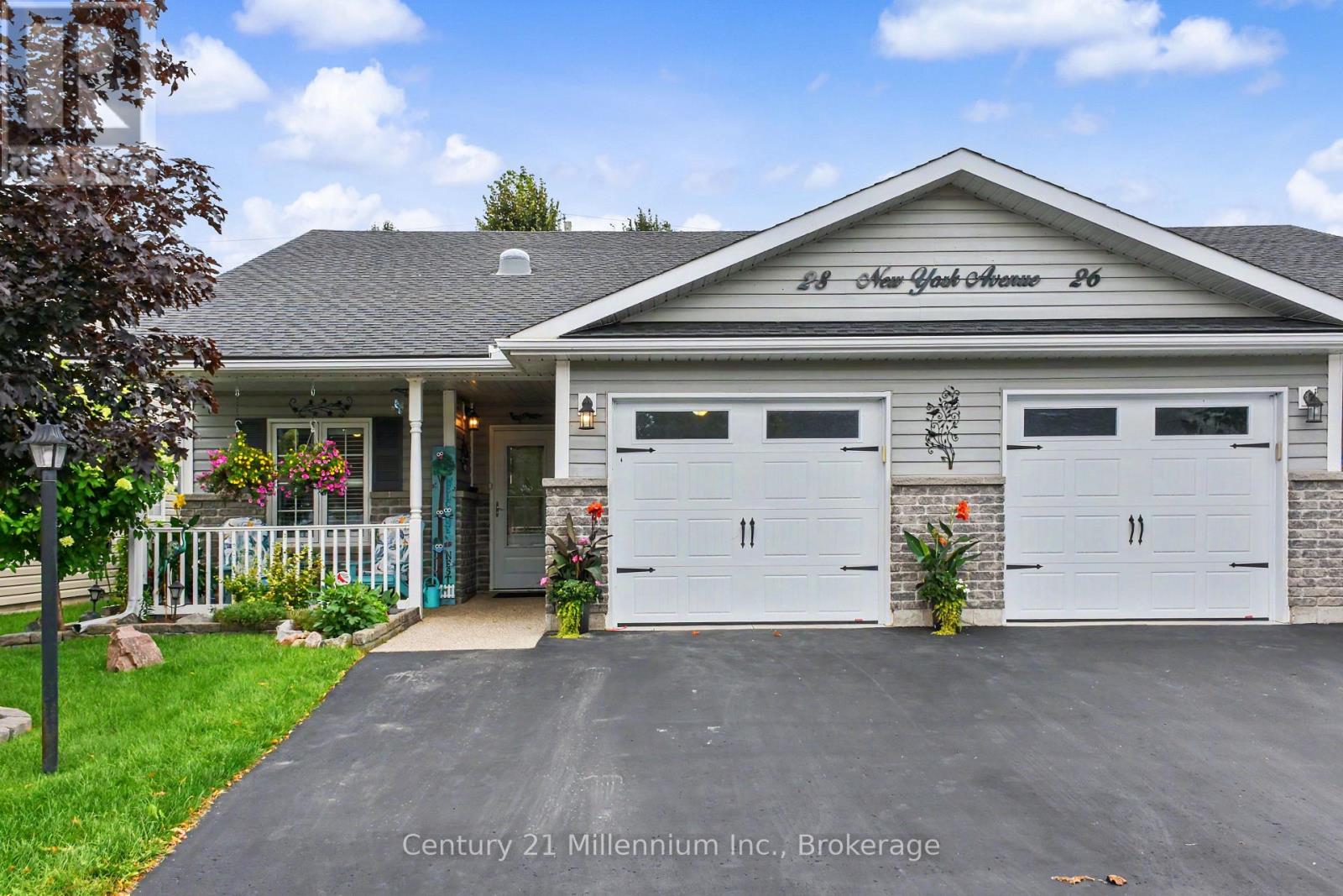 28 New York Avenue, Wasaga Beach, Ontario  L9Z 3A8 - Photo 1 - S13687132