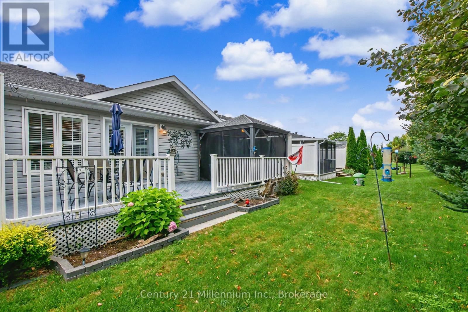 28 New York Avenue, Wasaga Beach, Ontario  L9Z 3A8 - Photo 23 - S13687132