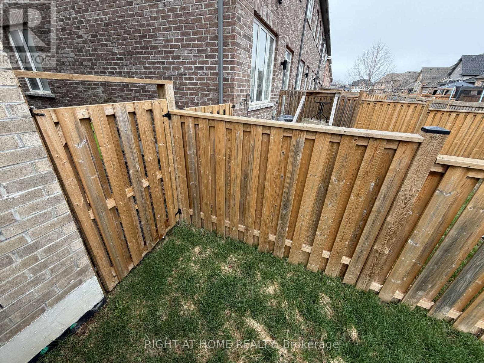 134 Maguire Road N, Newmarket, Ontario  L3X 0M1 - Photo 35 - N13137618