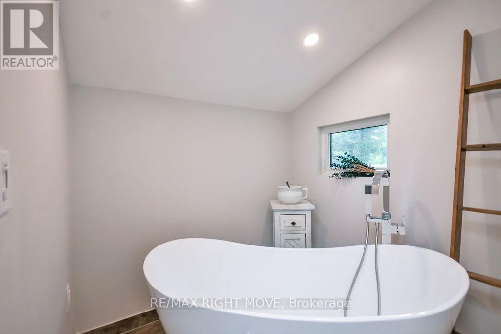 2640 Westshore Crescent, Severn, Ontario  L3V 0V8 - Photo 31 - S13687032