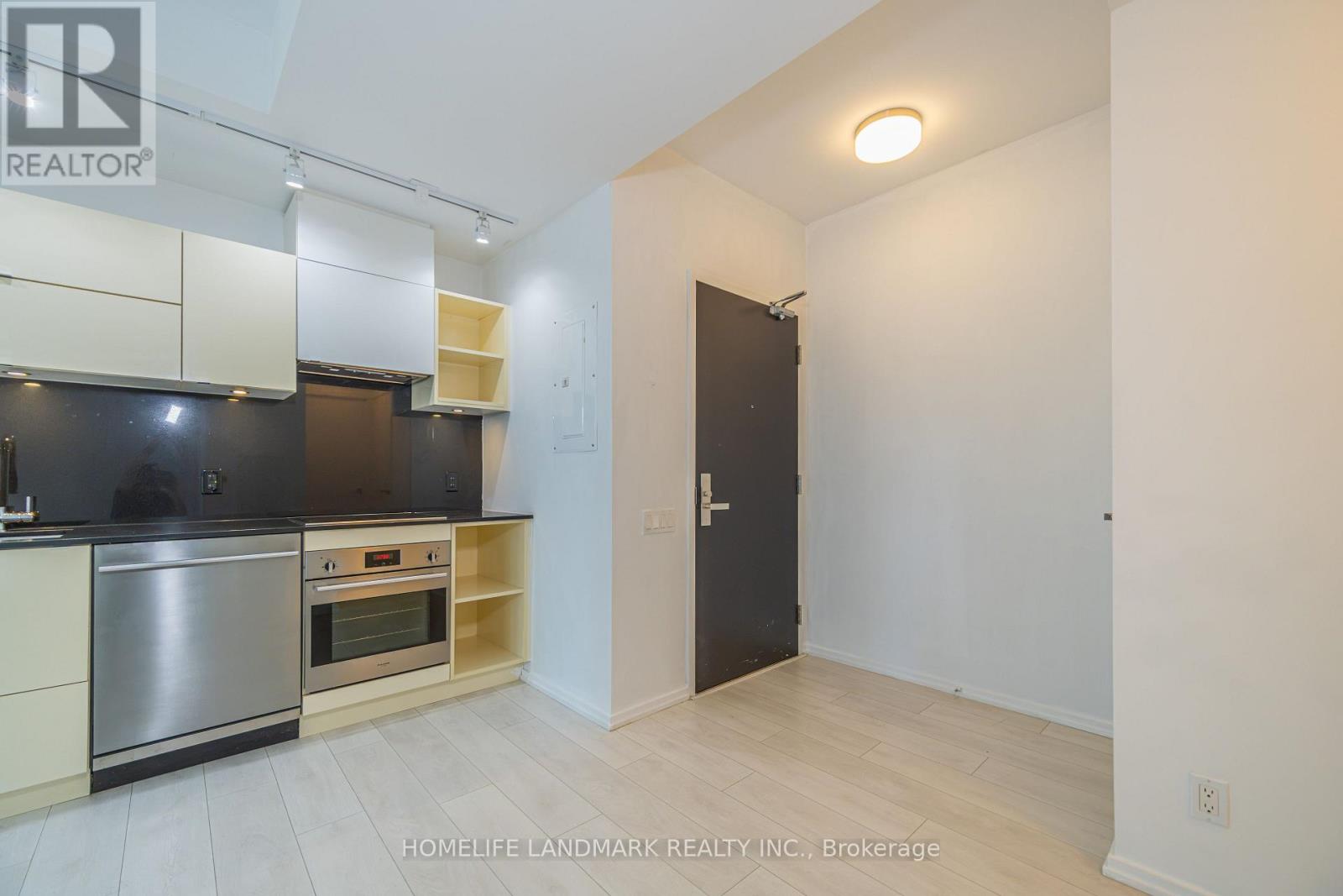 1512 - 125 Peter Street, Toronto, Ontario  M5V 0M2 - Photo 2 - C13687138