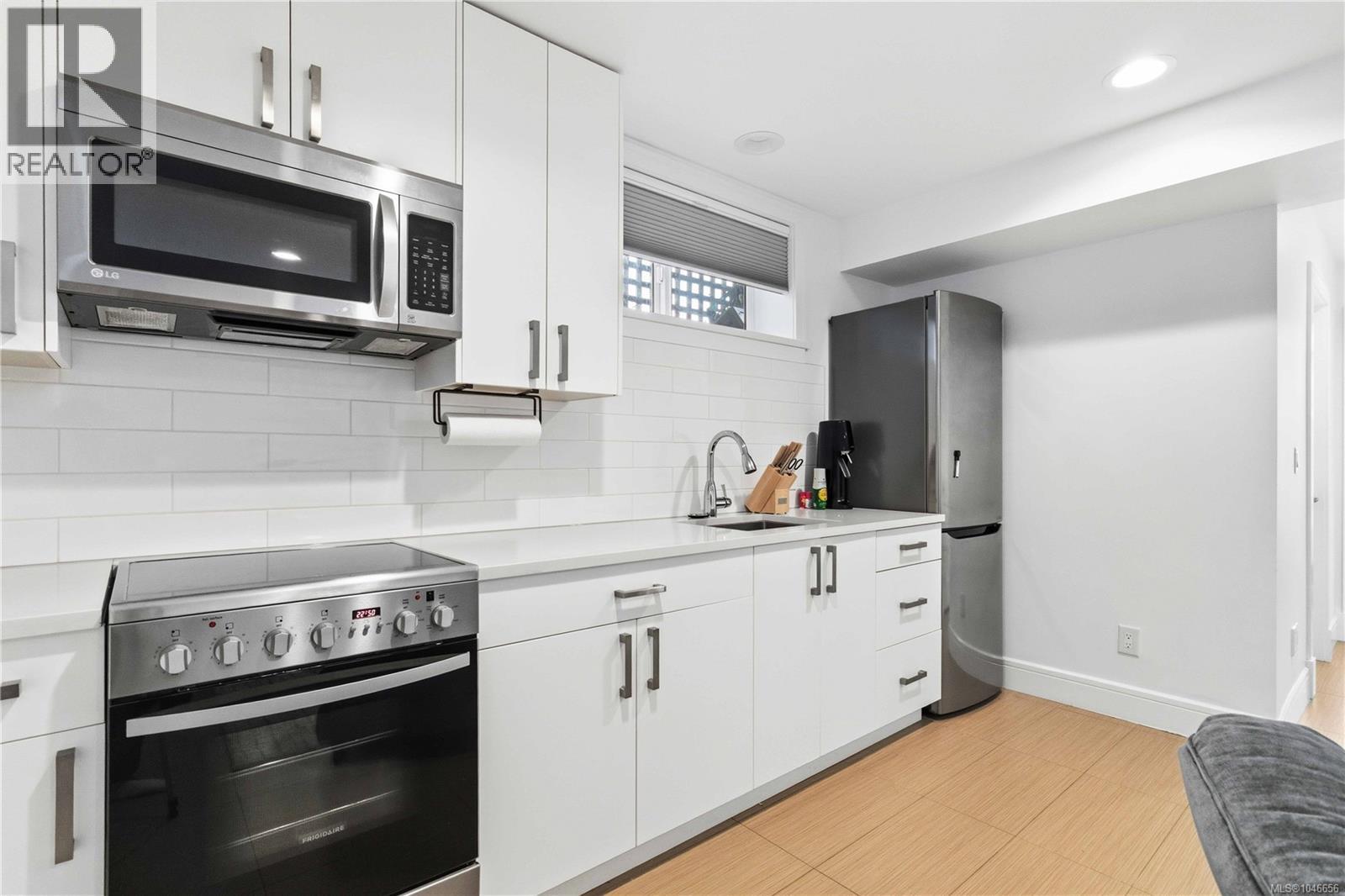 4 508 Pendray St, Victoria, British Columbia  V8V 0A9 - Photo 43 - 1046656