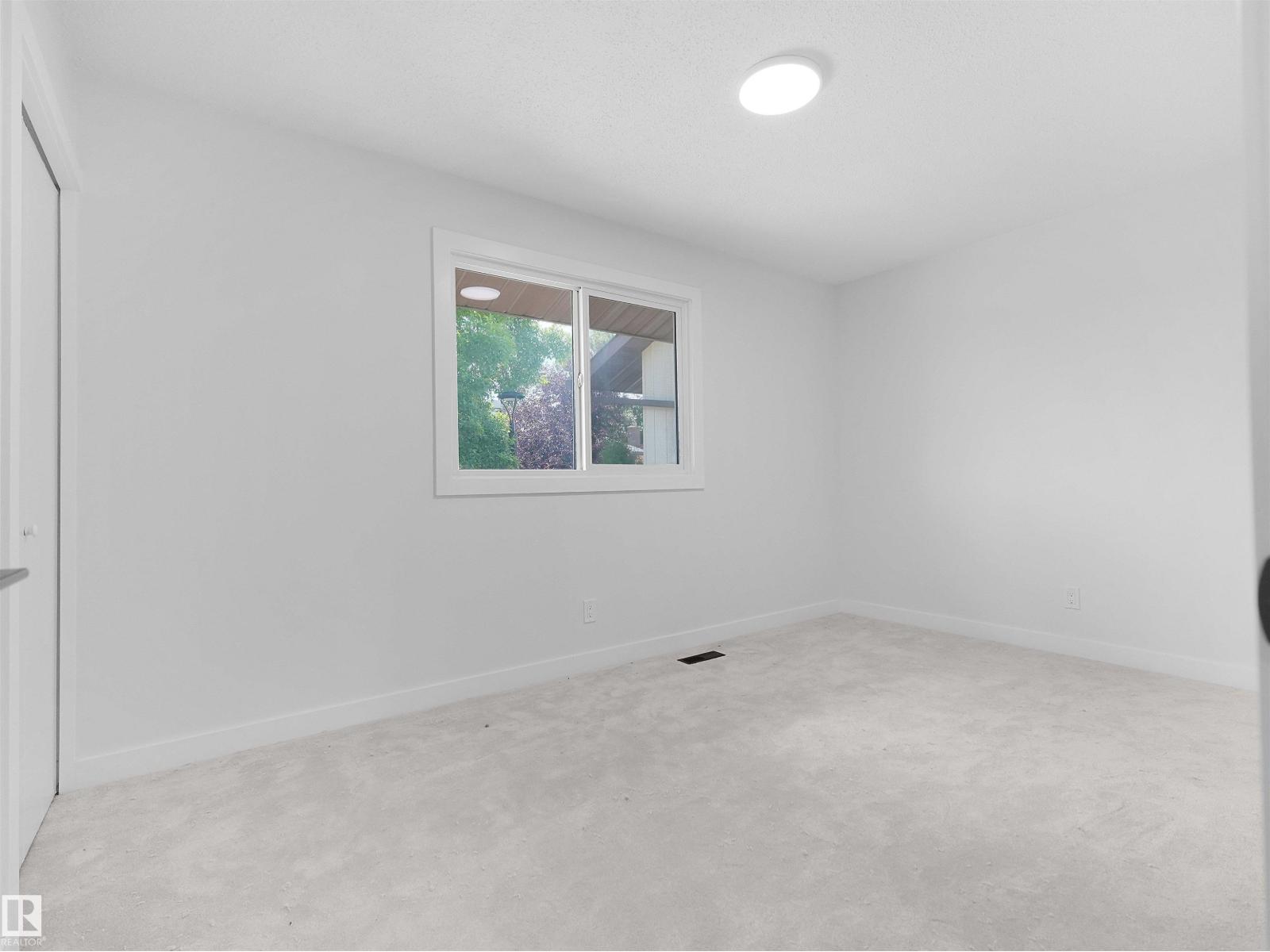 126 Woodstock NW, Edmonton, Alberta T5T 0H6 - Photo 17 - E4504303