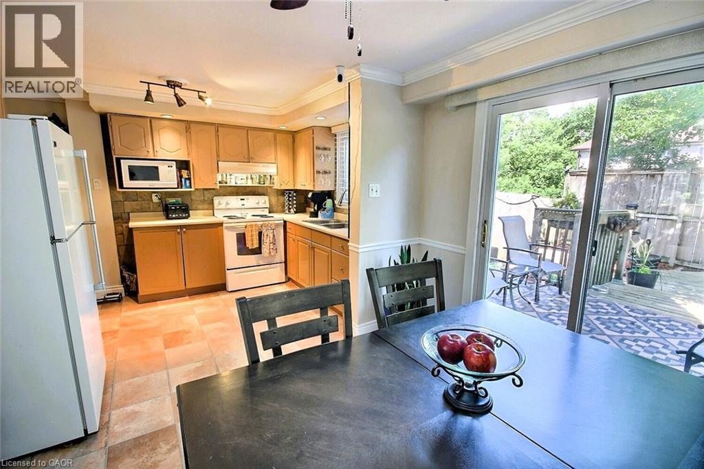 541 Parkview Crescent, Cambridge, Ontario  N3H 4Z9 - Photo 6 - 40840766