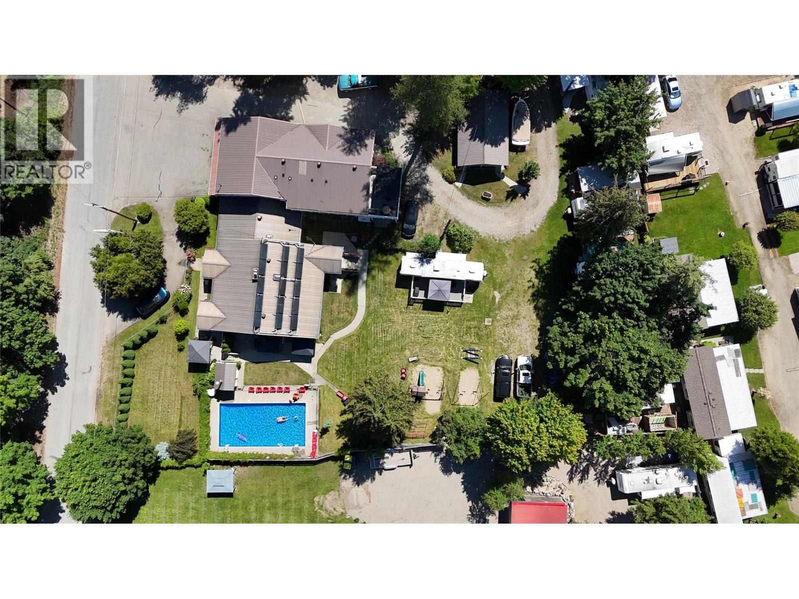 61 Kingsley Road, Christina Lake, British Columbia  V0H 1E2 - Photo 52 - 10382271