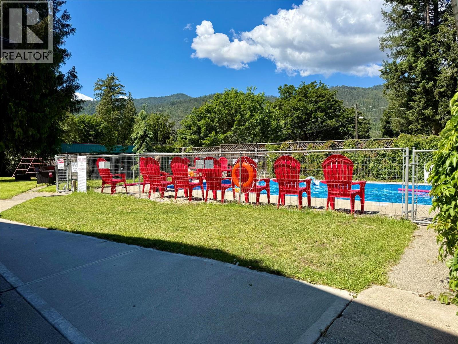 61 Kingsley Road, Christina Lake, British Columbia  V0H 1E2 - Photo 50 - 10382271