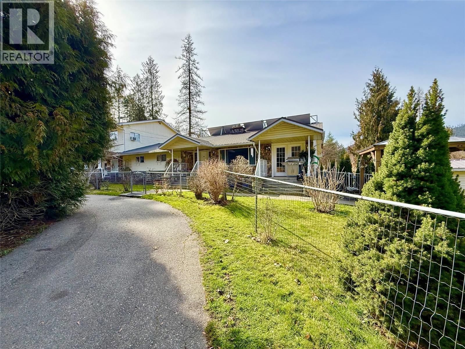 61 Kingsley Road, Christina Lake, British Columbia  V0H 1E2 - Photo 43 - 10382271