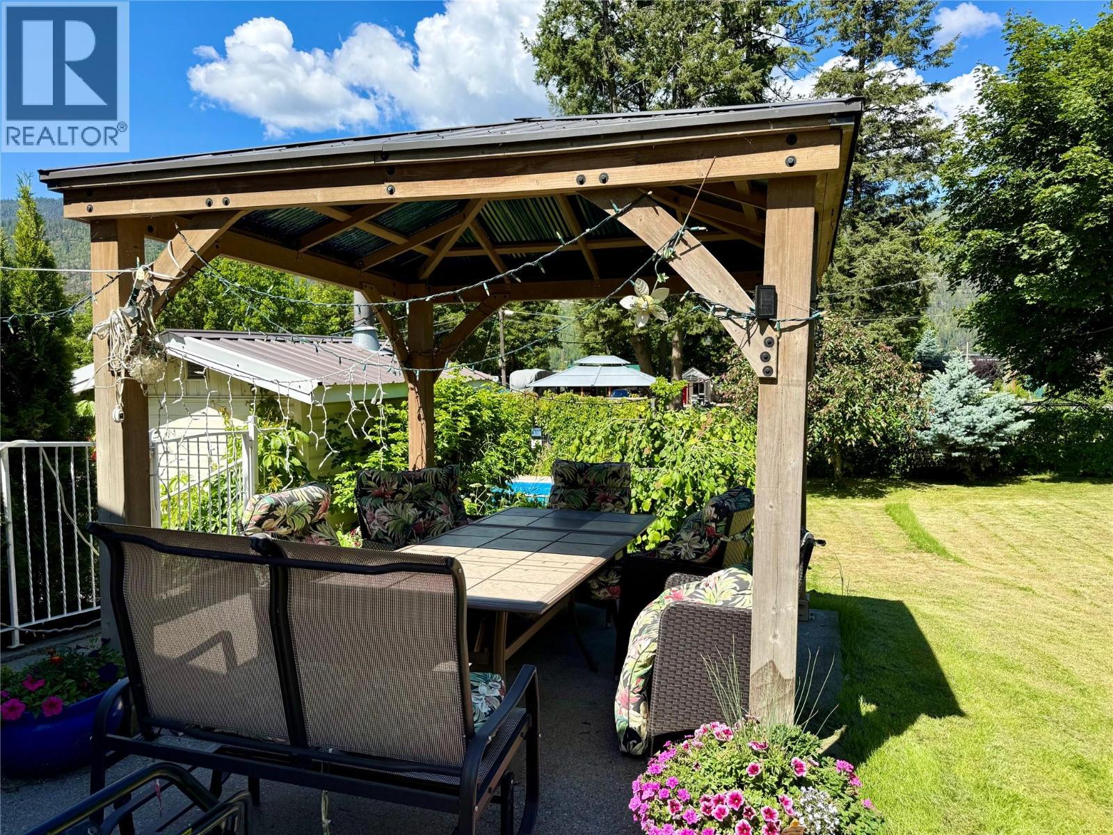 61 Kingsley Road, Christina Lake, British Columbia  V0H 1E2 - Photo 60 - 10382271