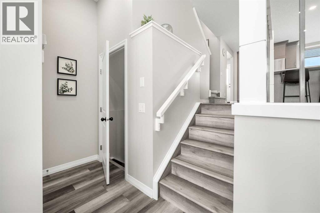 374 Magnolia Square SE, Calgary, Alberta  T3M 2W4 - Photo 5 - A2331047