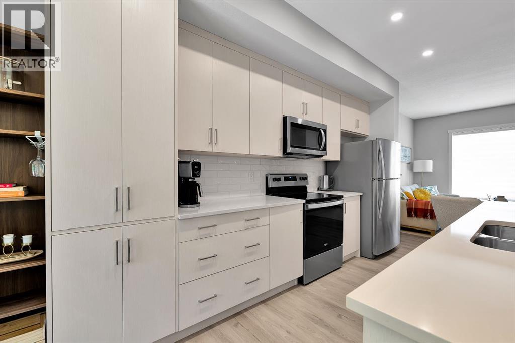 426 Shawnee Square SW, Calgary, Alberta  T2Y 0W4 - Photo 12 - A2332018