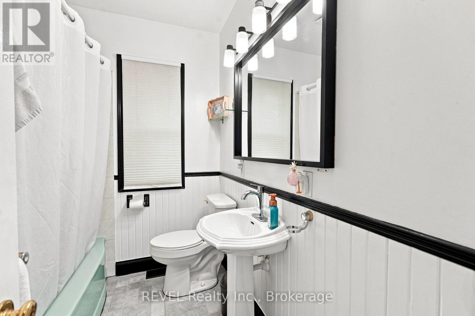5699 Montrose Road, Niagara Falls, Ontario  L2H 1K9 - Photo 13 - X13686744
