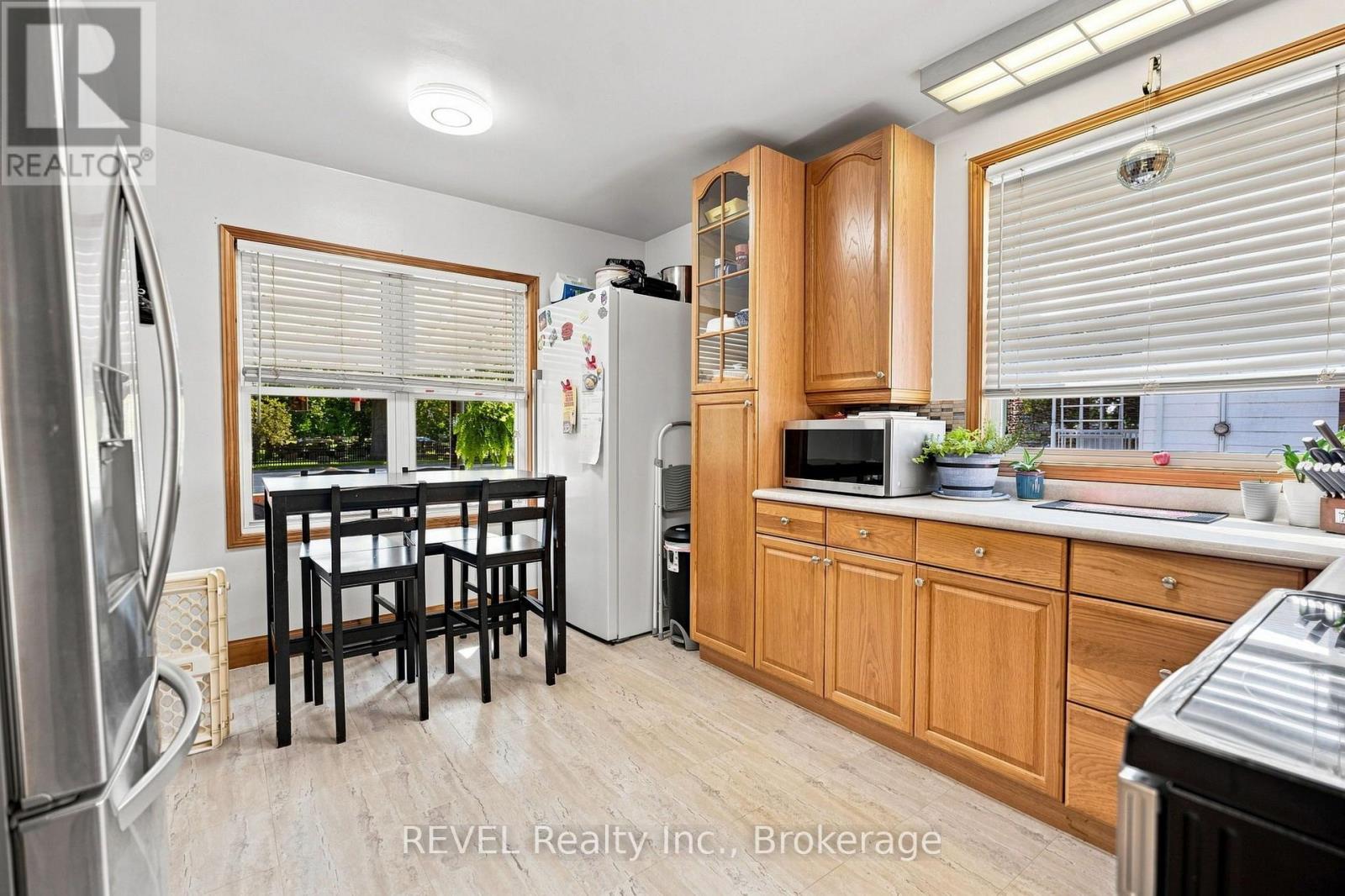 5699 Montrose Road, Niagara Falls, Ontario  L2H 1K9 - Photo 7 - X13686744