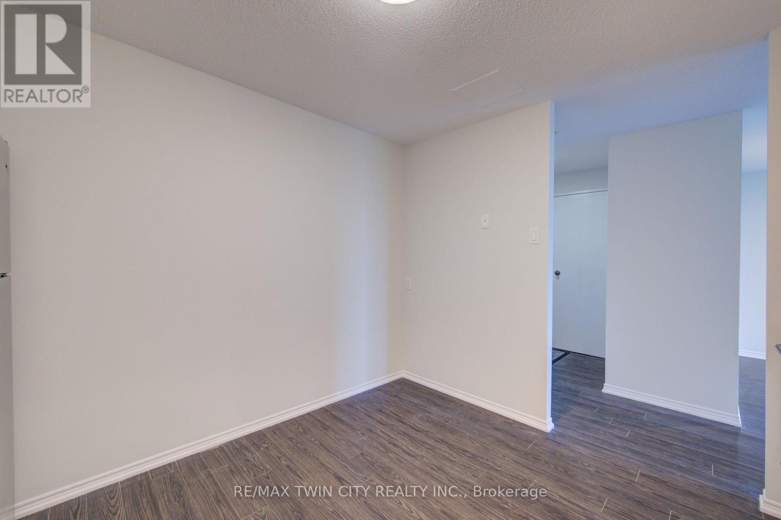 608 - 55 Green Valley Drive, Kitchener, Ontario N2P 1Z6 - Photo 14 - X13687072