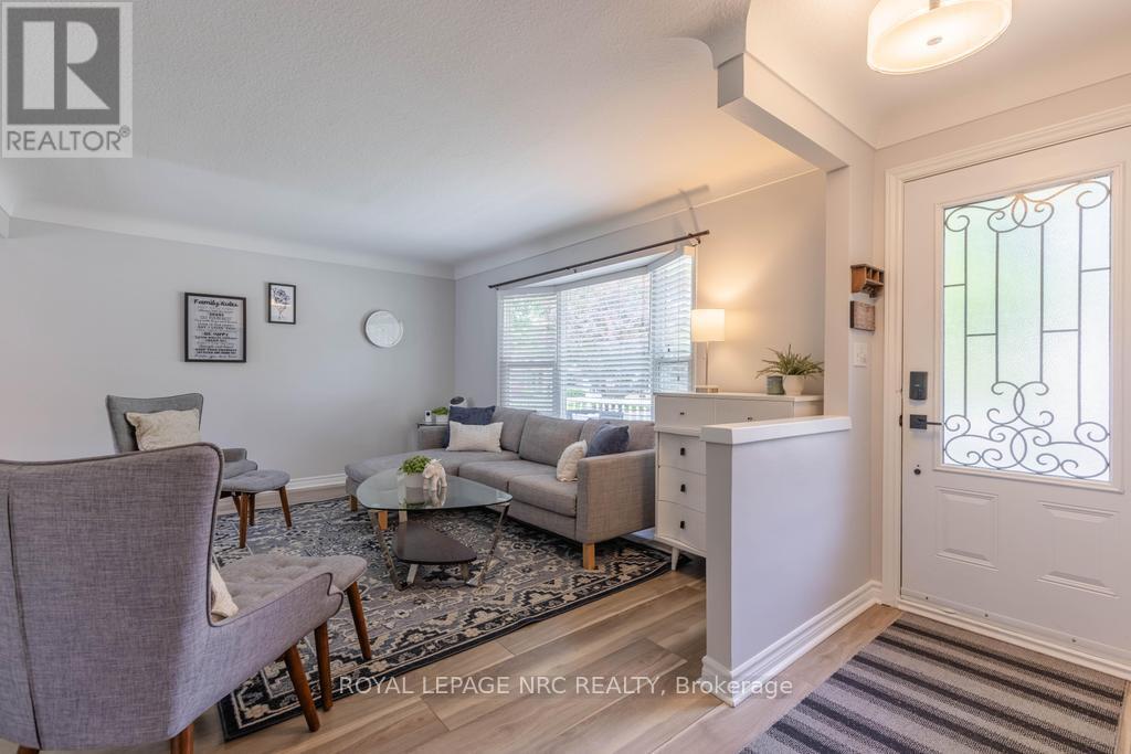 2 Kimberdale Court, St. Catharines, Ontario  L2N 5W5 - Photo 6 - X13687084