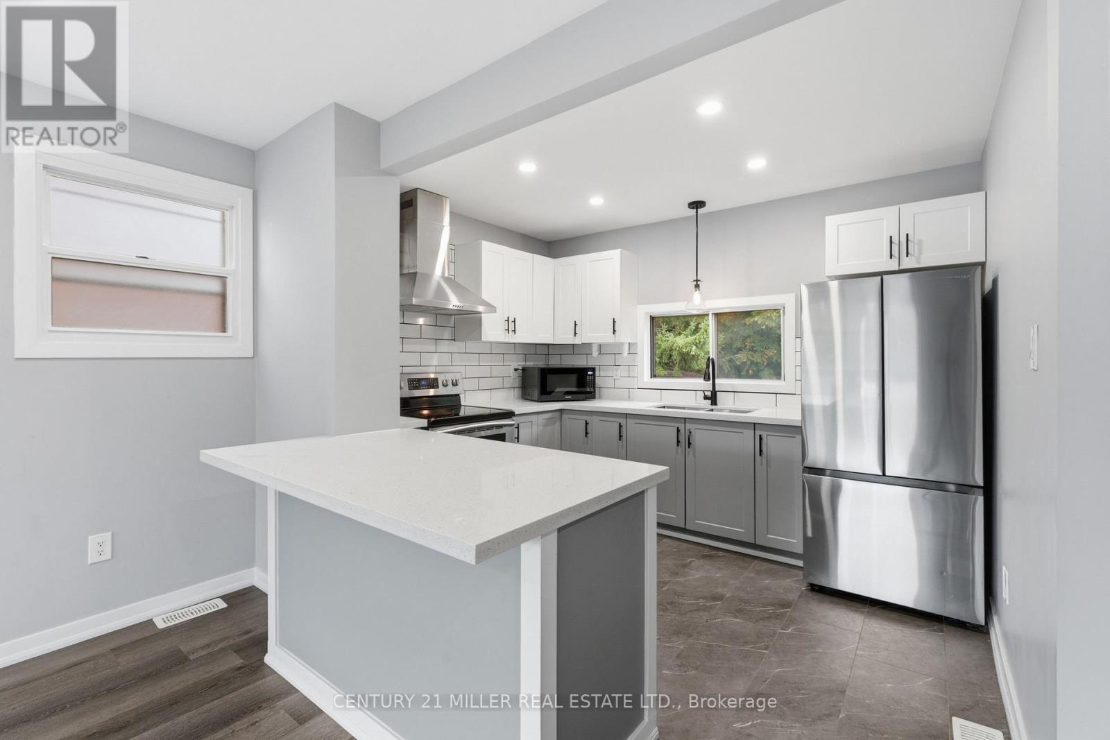 Main Floor - 67 East 13th Street, Hamilton, Ontario  L9A 3Z4 - Photo 1 - X13687140