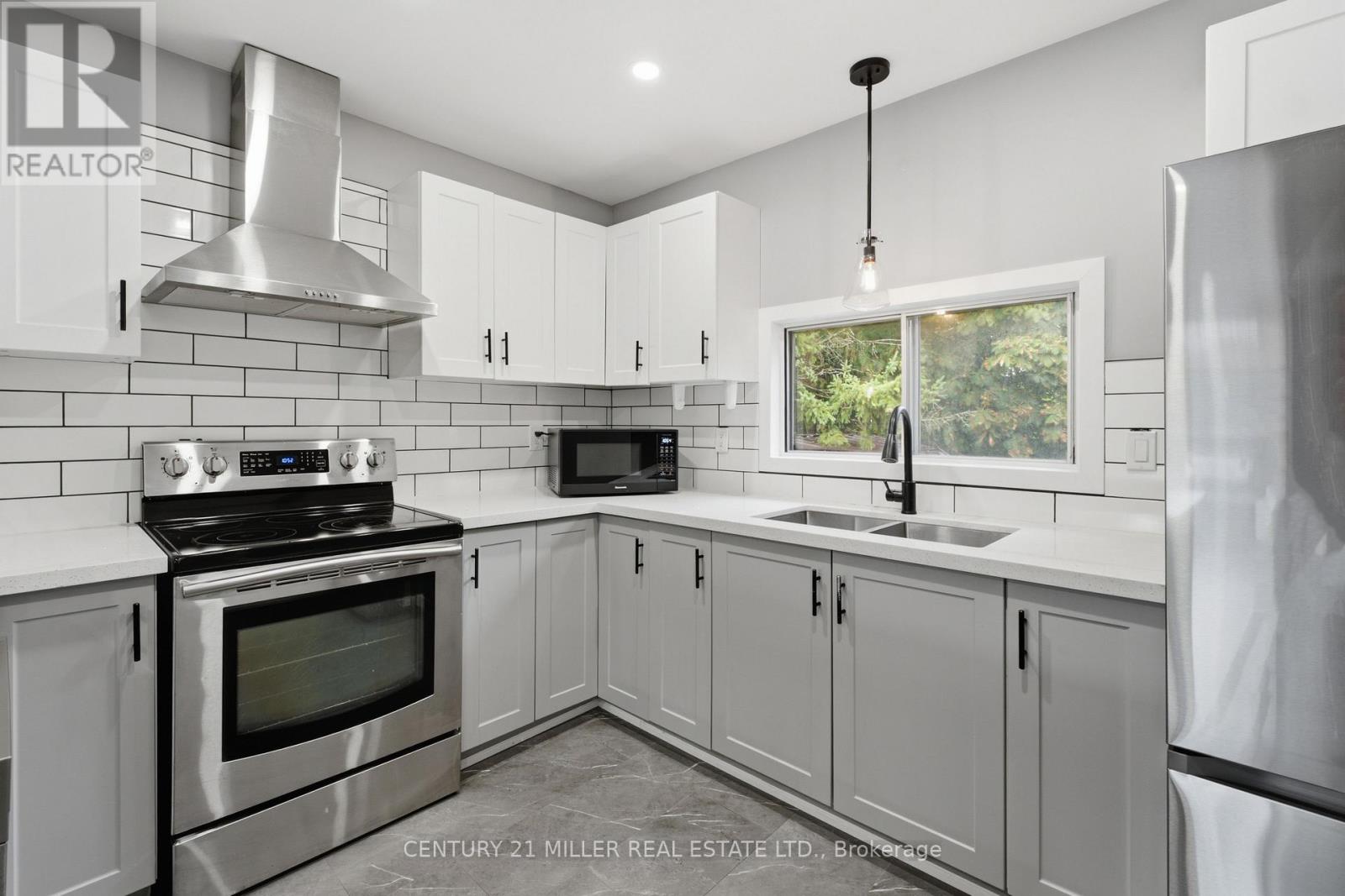 Main Floor - 67 East 13th Street, Hamilton, Ontario  L9A 3Z4 - Photo 6 - X13687140
