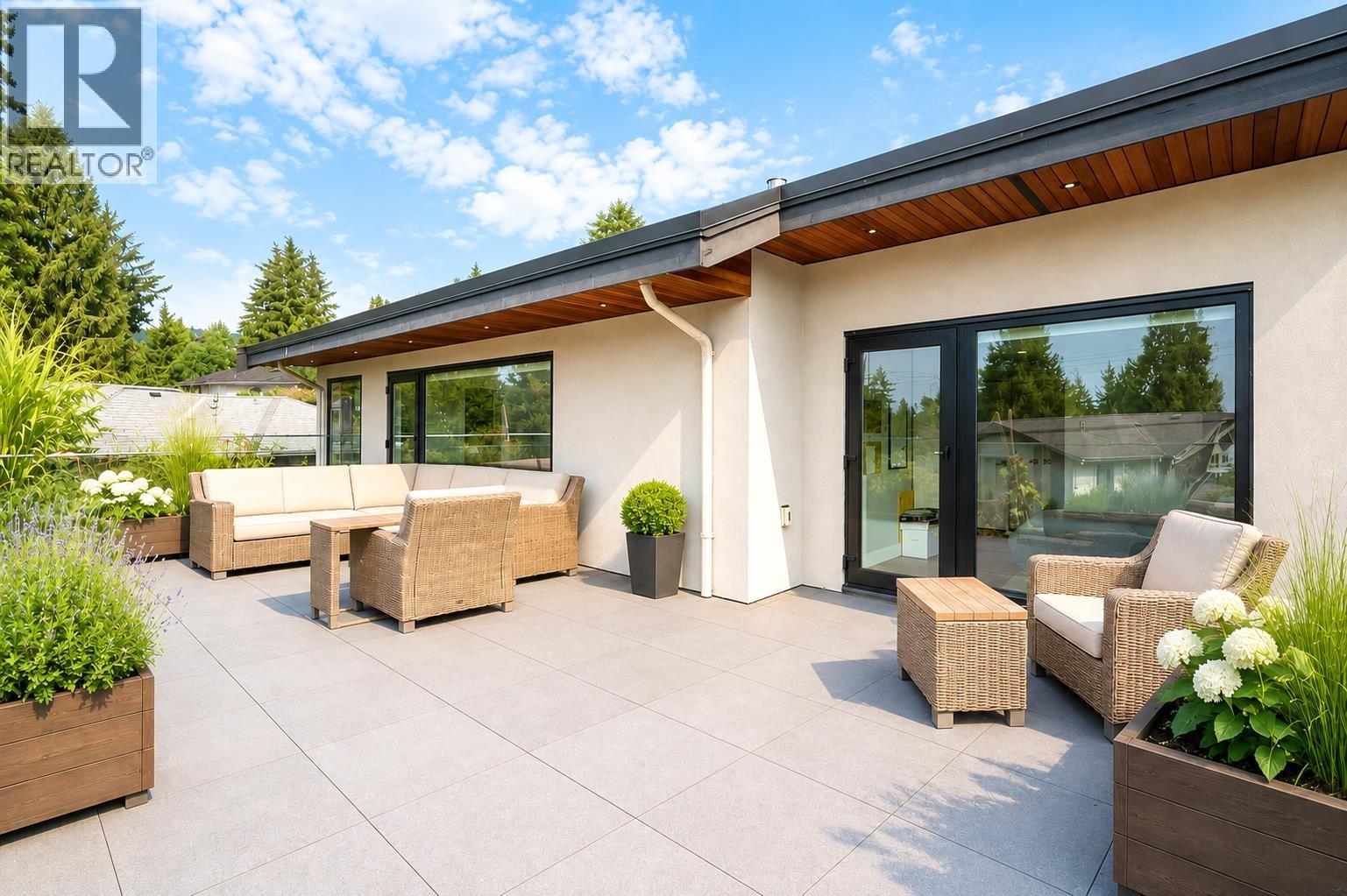 955 Forest Hills Drive, North Vancouver, British Columbia  V7R 1N4 - Photo 25 - R3156689