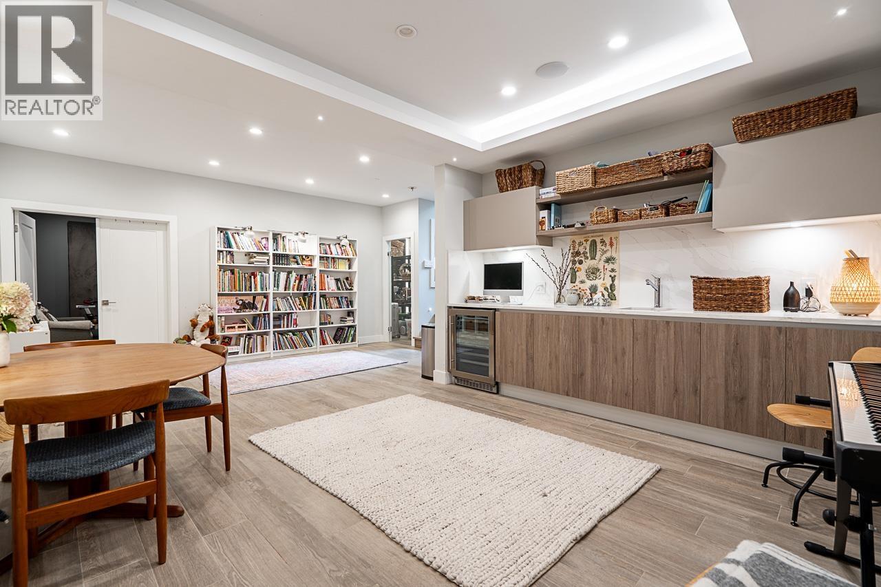 955 Forest Hills Drive, North Vancouver, British Columbia  V7R 1N4 - Photo 30 - R3156689