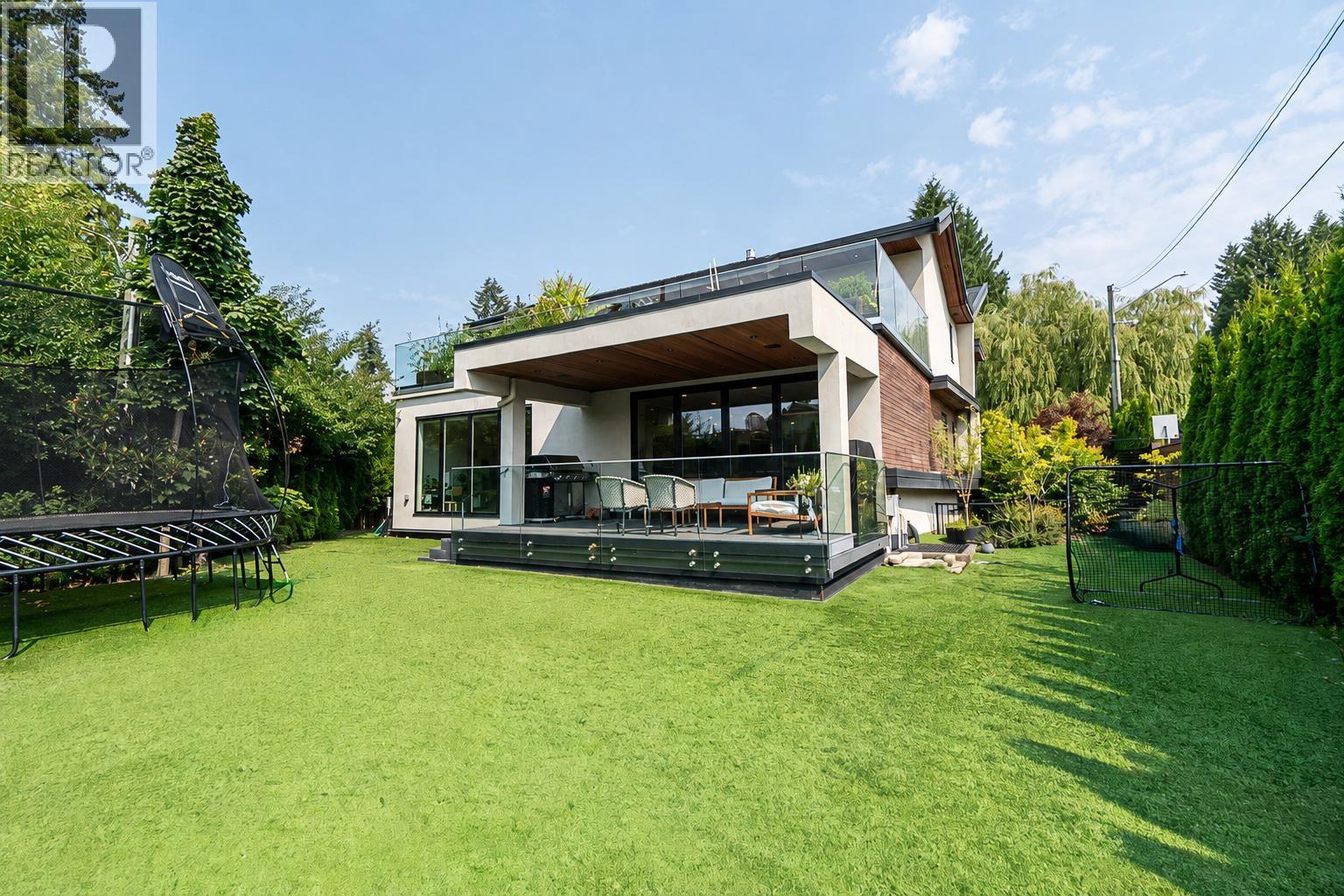 955 Forest Hills Drive, North Vancouver, British Columbia  V7R 1N4 - Photo 17 - R3156689