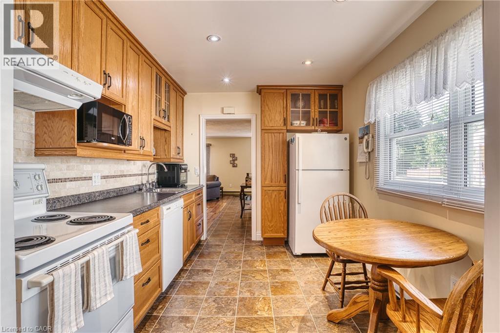 786 Main Street W, Listowel, Ontario  N4W 1B3 - Photo 19 - 40853624