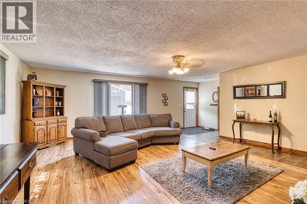 786 Main Street W, Listowel, Ontario  N4W 1B3 - Photo 9 - 40853624