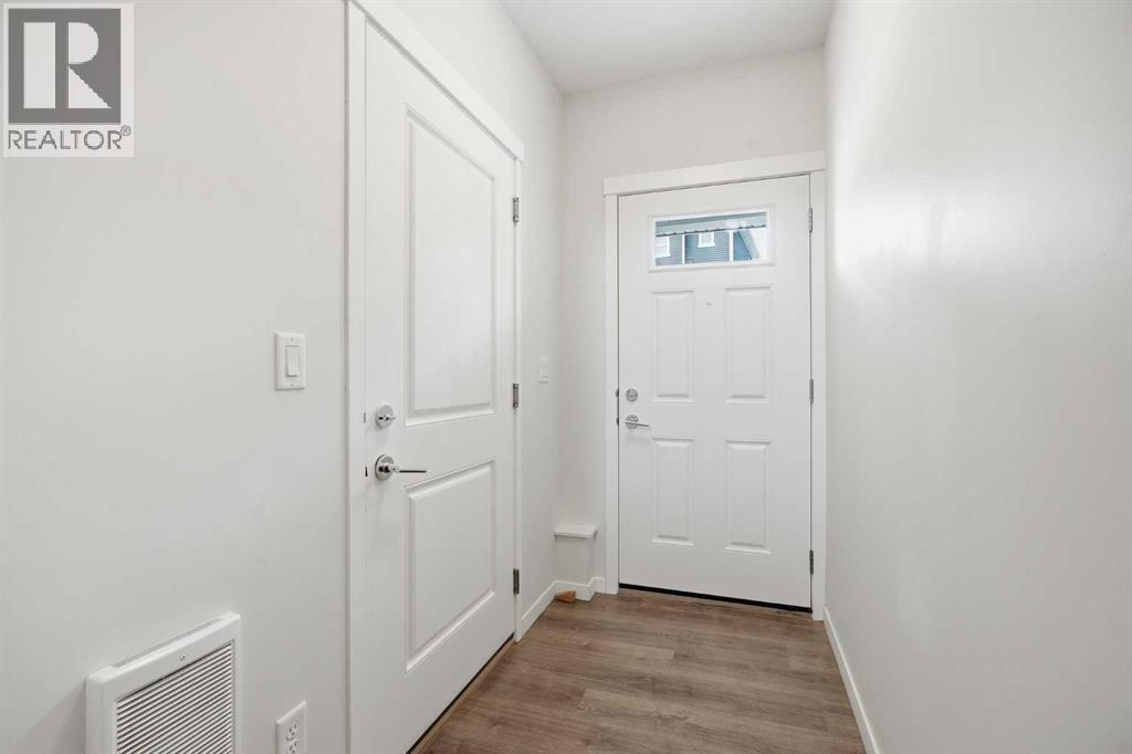 611, 355 Nolancrest Heights NW, Calgary, Alberta  T3R 0Z9 - Photo 2 - A2329404