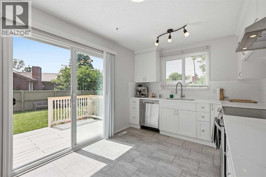 416 Brookpark Drive SW, Calgary, Alberta  T2W 3N7 - Photo 16 - A2331088