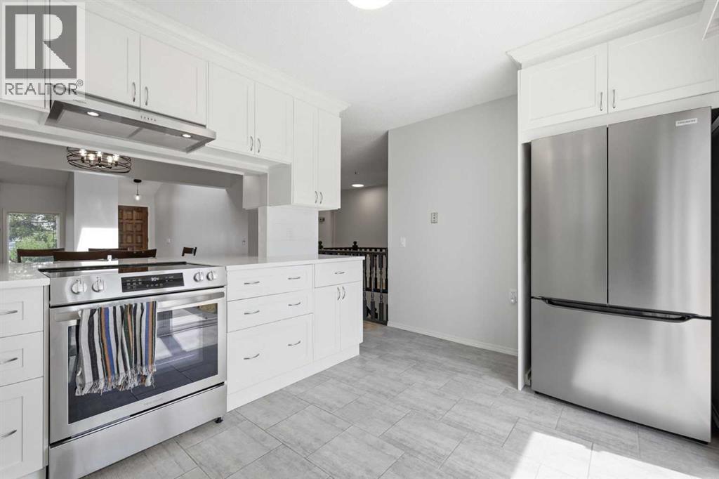 416 Brookpark Drive SW, Calgary, Alberta  T2W 3N7 - Photo 14 - A2331088