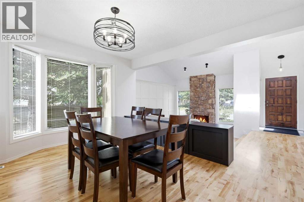 416 Brookpark Drive SW, Calgary, Alberta  T2W 3N7 - Photo 11 - A2331088