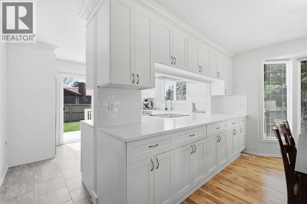416 Brookpark Drive SW, Calgary, Alberta  T2W 3N7 - Photo 17 - A2331088