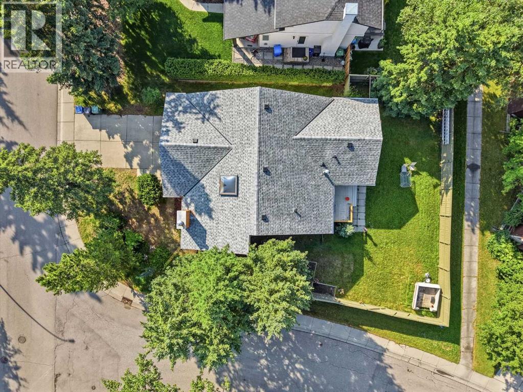 416 Brookpark Drive SW, Calgary, Alberta  T2W 3N7 - Photo 47 - A2331088