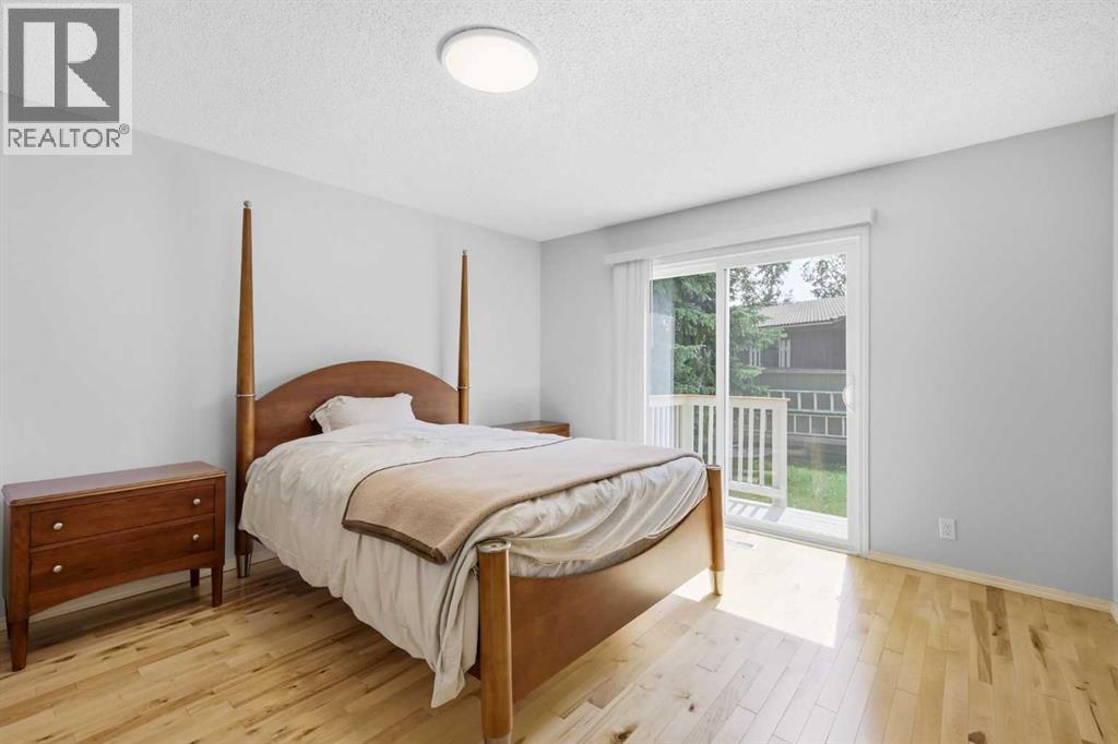 416 Brookpark Drive SW, Calgary, Alberta  T2W 3N7 - Photo 19 - A2331088