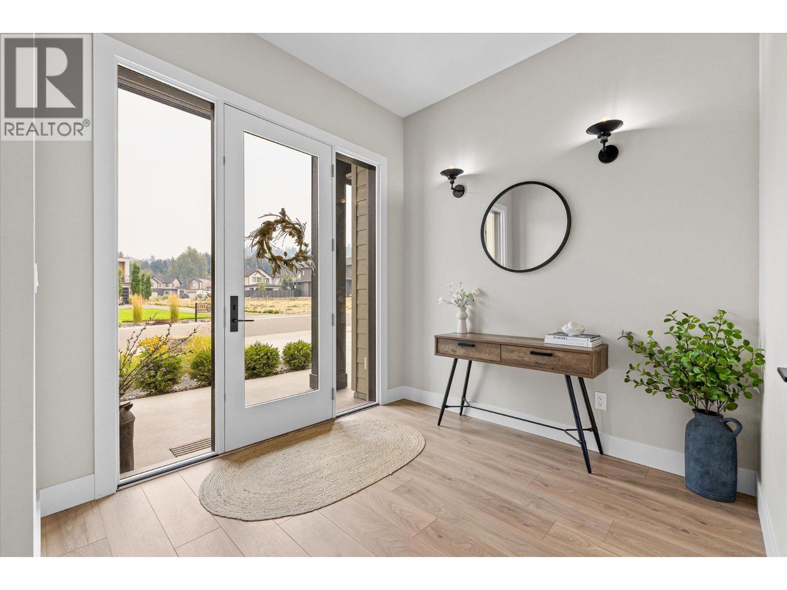 4198 Russo Street, Kelowna, British Columbia  V1W 0B6 - Photo 3 - 10397057
