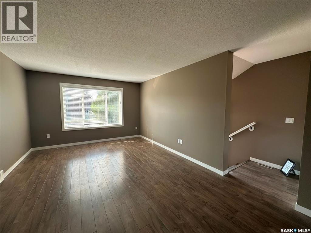 8 5004 James Hill Road, Regina, Saskatchewan  S4W 0B8 - Photo 10 - SK045910