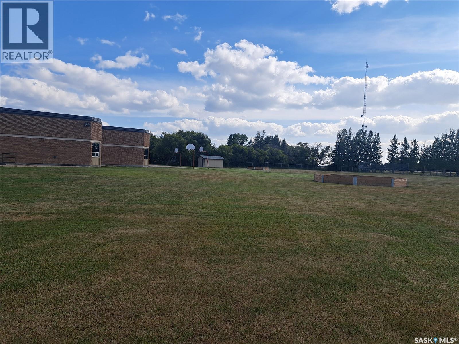 107 2nd Avenue W, Vanscoy, Saskatchewan  S0L 3J0 - Photo 11 - SK045879