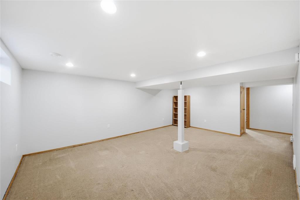 806 Oakenwald Avenue, Winnipeg, Manitoba R3T 1N1 - Photo 18 - 202620757