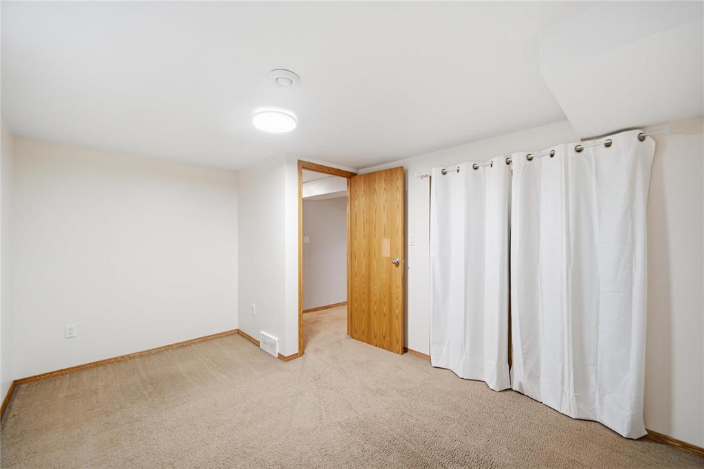 806 Oakenwald Avenue, Winnipeg, Manitoba R3T 1N1 - Photo 22 - 202620757